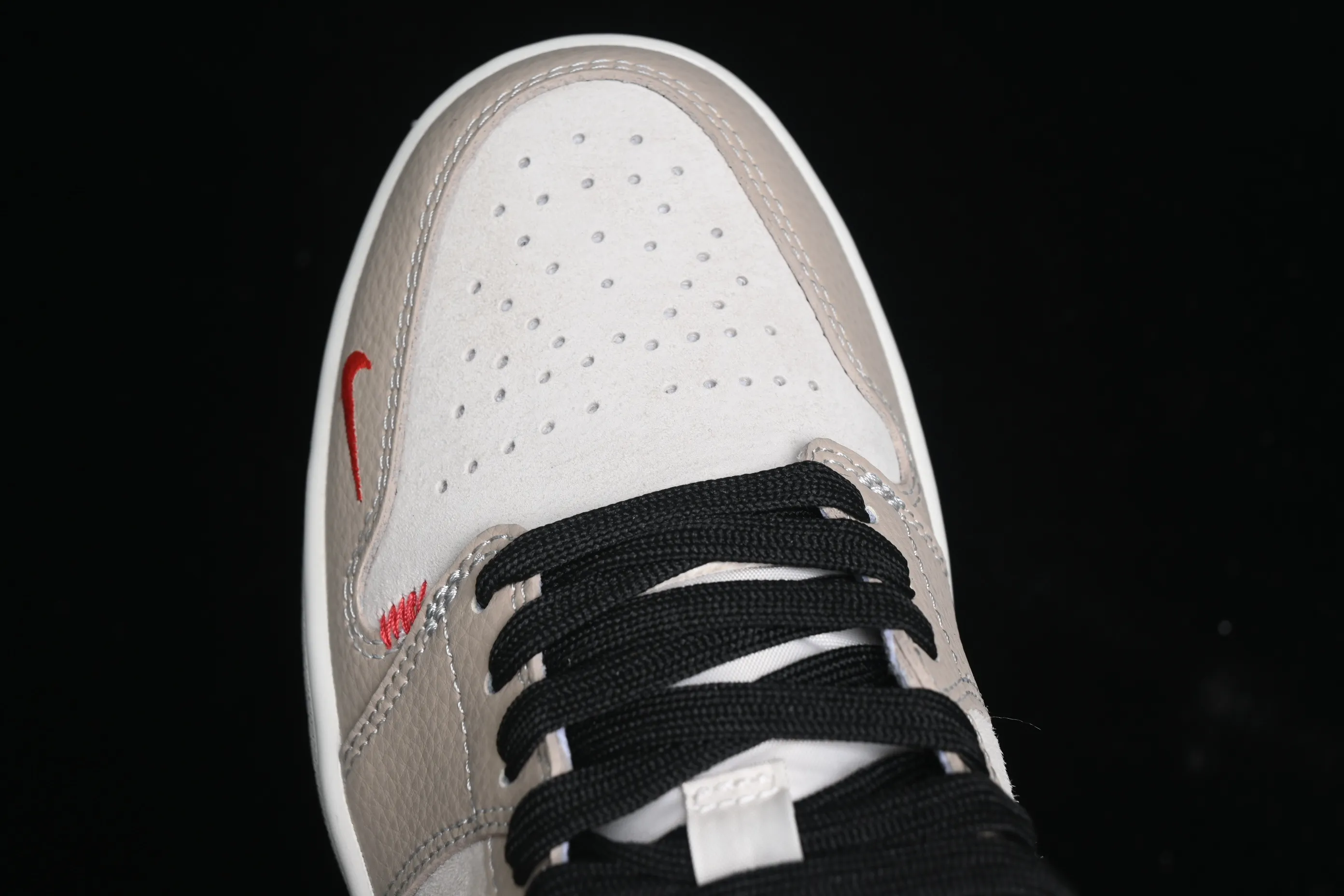 All Categories Air Jordan Jordan Series Basketball Shoes Air Jordan 1 Low Air Jordan 1 Low AJ1 Joe 1 North Face Collaboration-Law Brown High-end Customized Low-top Retro Basketball Shoes DC2024-033